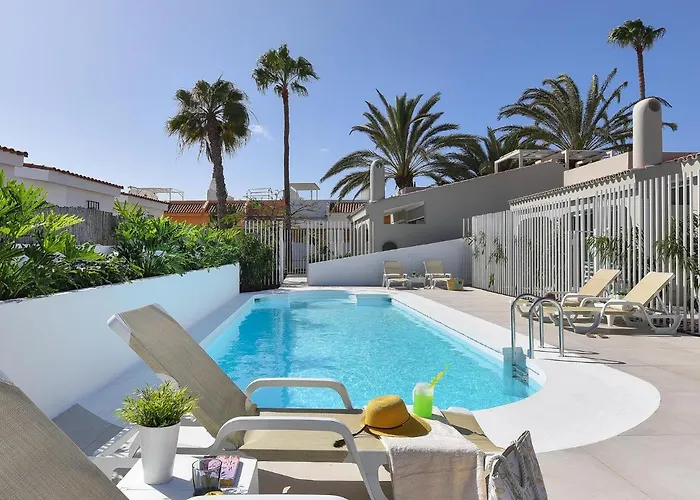 New VelSuites Paya del Ingles